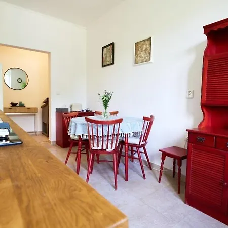Turold Apartment *
